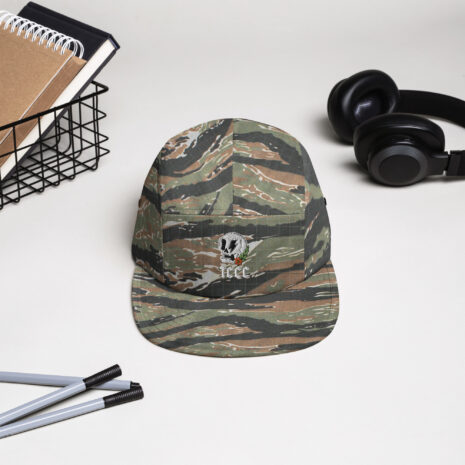 5-panel-cap-green-tiger-camo-front-66f0e7b22b238.jpg 5-panel-cap-green-tiger-camo-front-66f0e7b22b238.jpg